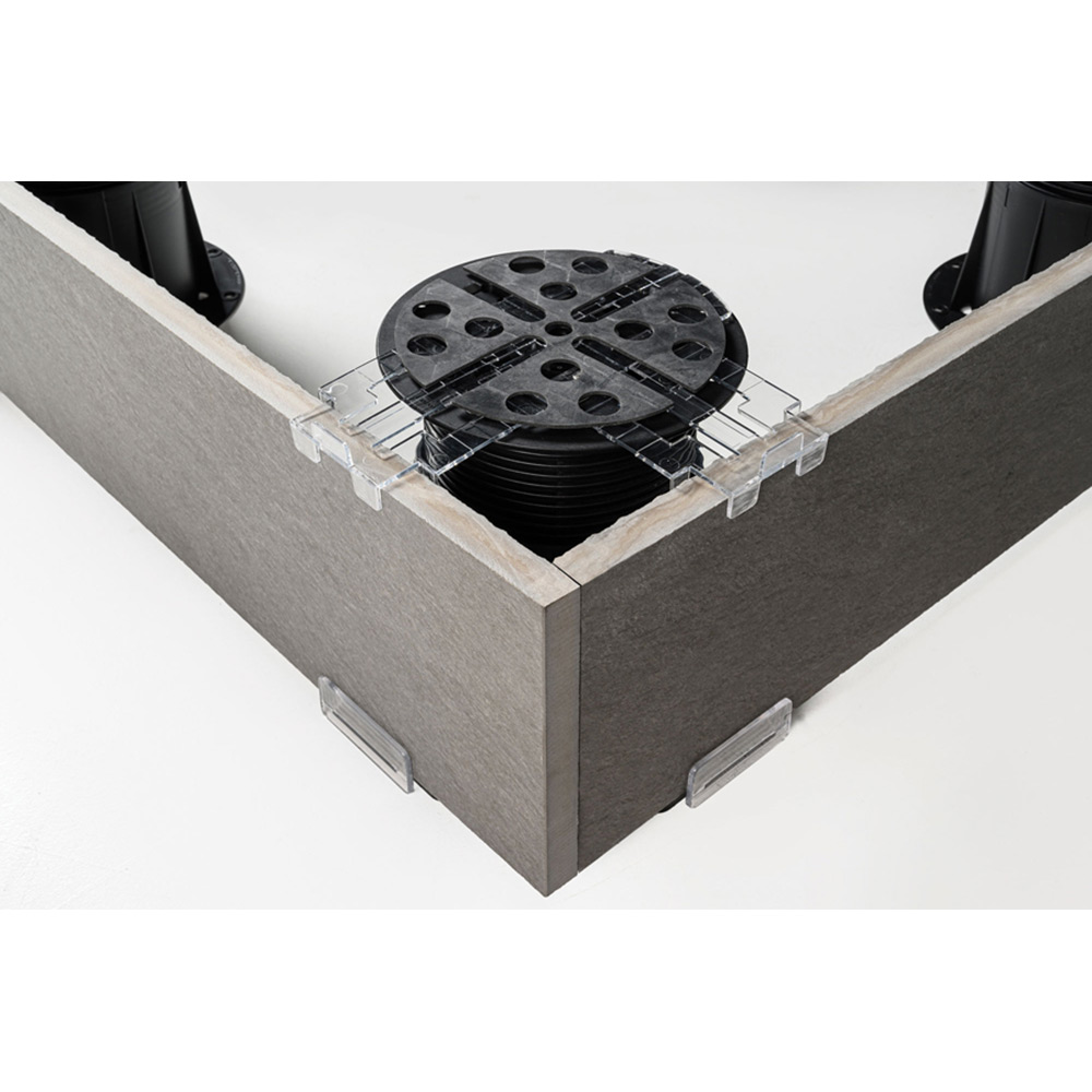 Sockelfäste Tebo PB-End Plast